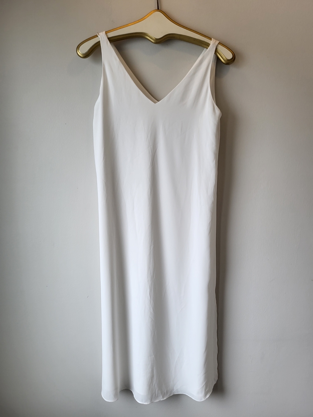 Babaton White V-Neck Elegant Romantic Summer Party Effortless Maxi Slip Dress